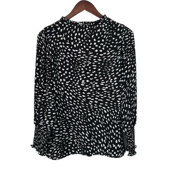 Aqua Black White Dot Shirred Elastic Sleeve Cuff V-Neck Ruffle Blouse - Picture 3 of 7
